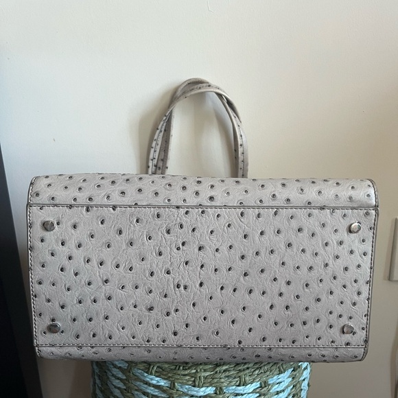 Banana Republic Cow-Leather Expandable Tote Bag - Picture 6 of 16